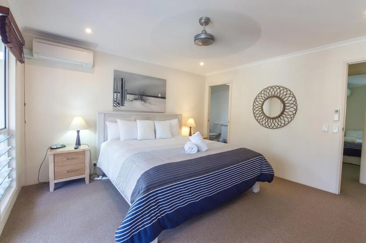 Sandy Beach Resort Noosaville 4*,